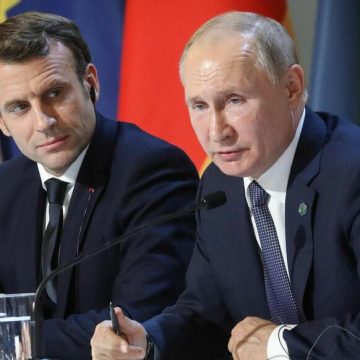 Après la rencontre Macron-Poutine / La Russie envoie 6 navires de guerre en mer Noire