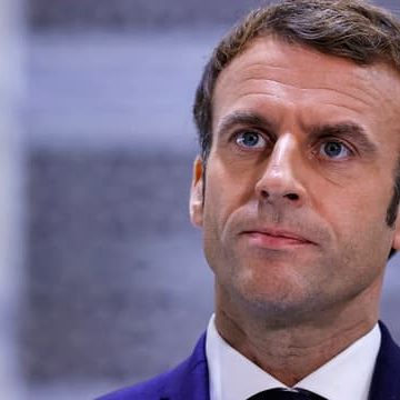 SAUDI-FRANCE-POLITICS-DIPLOMACY Présidentielle en France : Emmanuel Macron annonce sa candidature