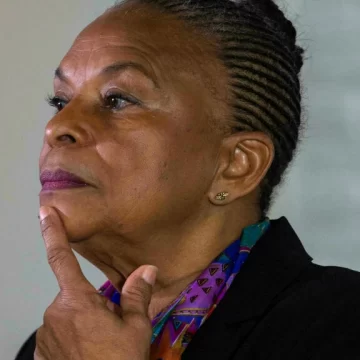 FRANCE / Election présidentielle en France Christiane Taubira se retire de la course