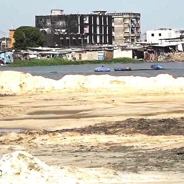 Remblayage illicite à Abidjan : le gouvernement va sévir