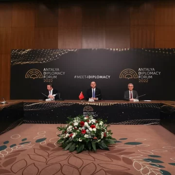 Guerre en Ukraine : Le pays «ne se rendra pas», affirme Kiev