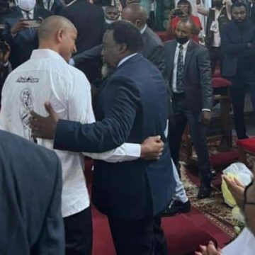 ph. Kabila et Katumbi réconciliés RDC/ Après des années de tensions politiques : Joseph Kabila et Moïse Katumbi fument enfin le calumet de la paix