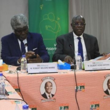 ph. Réunion Directoire RHDP Côte d’Ivoire / Avant les élections générales de 2023 : Le parti présidentiel, RHDP, affûte ses armes