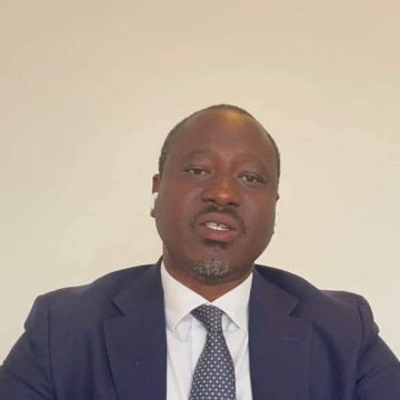ph. Guillaume Soeeo parle réunion Depuis son exil français : Guillaume Soro s’attaque au pouvoir ivoirien et à ses anciens camarades de lutte