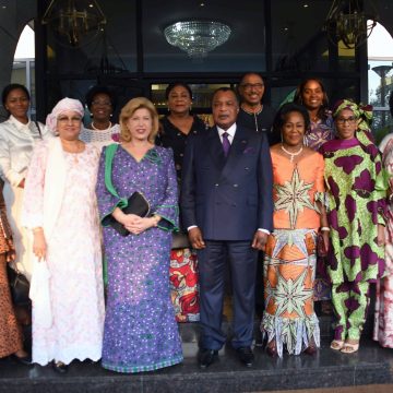 ph. Sassou N'Guesso et les Premières dames 1 Congo / Après l’Assemblée générale de l’OPDAD : Le président Denis Sassou-N’Guesso reçoit les Premières dames