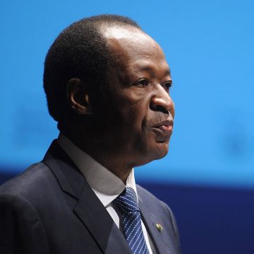 ph. Blaise Compaoré Burkina Faso / A l’invitation du président de la transition : Blaise Compaoré arrive à Ouagadougou sans échapper à la Justice