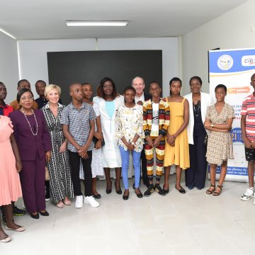 ph. Fondation children of Africa Côte d’Ivoire / 6ème édition des vacances éducative en France : La Fondation Children Of Africa récompense les 12 meilleurs élèves ivoiriens