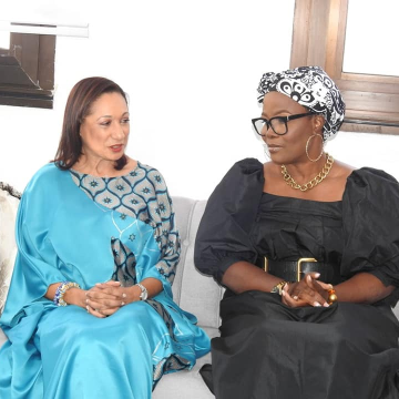 ph. Hanny Tchelley chez la ministre culture Côte d’Ivoire / Revenue après 11 d’exil Hanny Tchelley chez Françoise Remarck : «Je me tiens à la disposition de ma ministre de tutelle »