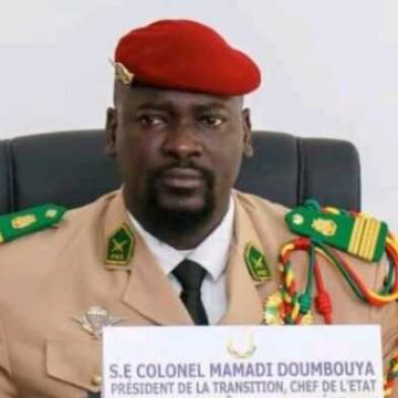 ph. colonel doumbouya guinée Guinée : Un an après le coup d’État, les promesses de la présidence et du gouvernement