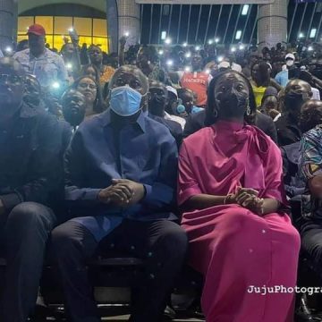 ph. gbagbo et nady au concert de yodé et siro 2 Concert des artistes Yodé et Siro / Nady Bamba présentée comme l’épouse de Gbagbo : L’avocat de Simone Gbagbo réagit, la polémique ressurgit