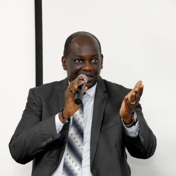 Rencontres de la CAIDP au CNDH  – Brice Hoguié de l&rsquo;AFOR explique le rôle de la communication dans la prévention des conflits fonciers