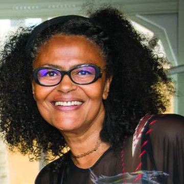 ph. valerie oka, artiste peintre décédée Côte d’Ivoire / Les Arts plastiques en deuil – Valérie Oka décédée, foudroyée par une crise cardiaque