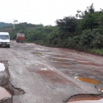 ph.blolequin-guiglo route Axe routier Guiglo-Bloléquin – Des coupeurs de routent attaquent plusieurs véhicules, un motocycliste blessé