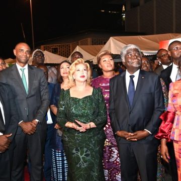 ph. dominique ouattara lance abidjan lumières Festivités de fin d’année 2023 – La Première Dame Dominique Ouattara lance « Abidjan -ville lumière »