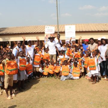 ph. sensibilisation enfants 1 Lutte contre le travail des enfants – Dominique Ouattara engage une campagne pour protéger les enfants durant ces fêtes