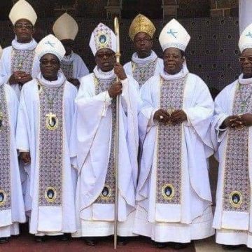 ph.évêques de côte d'ivoire Bénédiction des couples homosexuels – Les évêques de Côte d’Ivoire disent non