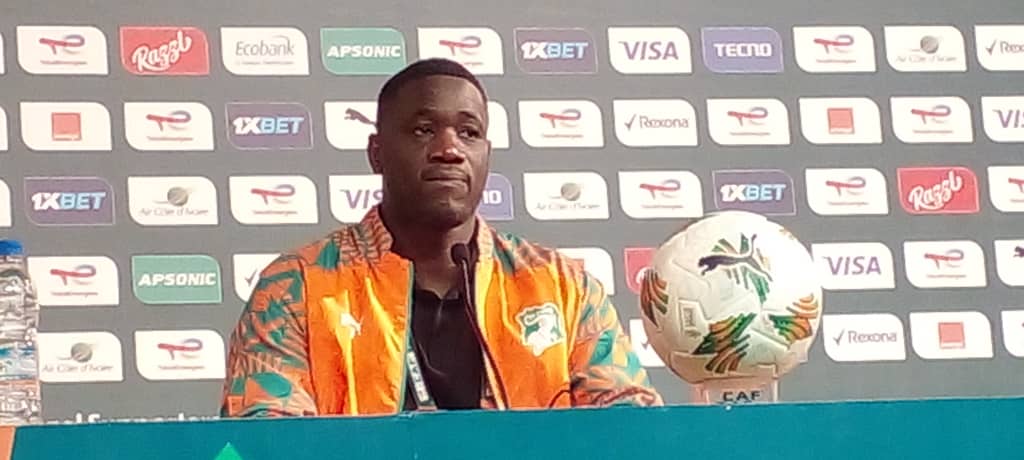 ph. emerse fae coach conférence CAN 2023 / Avant Côte d’Ivoire-RDC (demi-finales) – Emerse Faé, sélectionneur des Eléphants : « Nous sommes sereins et confiants, nous irons jusqu’au bout »