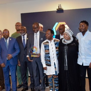 ph.remise label bon Remise du label de conformité au droit d’auteur – 35 récipiendaires concernés
