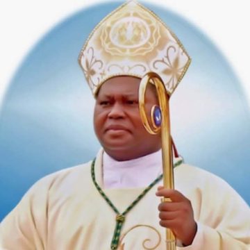 ph. monseigneur ahouana bon Côte d’Ivoire / Obsèques de l’Archevêque métropolitain de Bouaké – Mgr Ahouanan Siméon inhumé le 22 mars