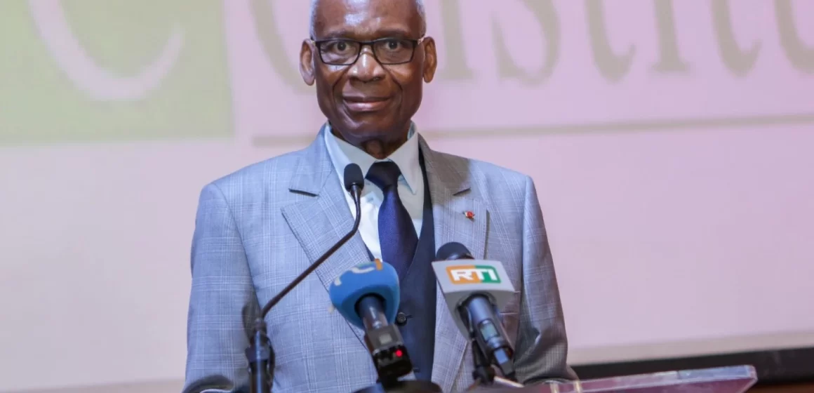 Décès de l’ancien président du Conseil constitutionnel – Alassane Ouattara : « Je perds un ami sincère et loyal »