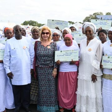 ph.tafiré fête mères 2 Fête des mères 2024 à Tafiré – Dominique Ouattara offre de nombreux cadeaux et 400 millions de FCFA du FAFCI aux femmes du Hambol
