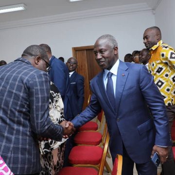 ph.adama bictogo yopougon Yopougon – Le maire Bictogo met sur pied un conseil communal de salubrité