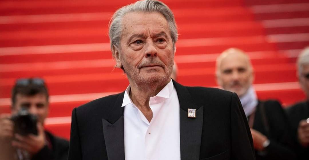 Cinéma / Alain Delon s’est éteint à 88 ans – Mort d’un grand acteur, raciste, xénophobe  et homophobe assumé