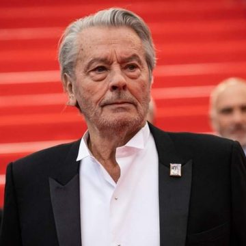 ph. alain deln decede Cinéma / Alain Delon s’est éteint à 88 ans – Mort d’un grand acteur, raciste, xénophobe et homophobe assumé