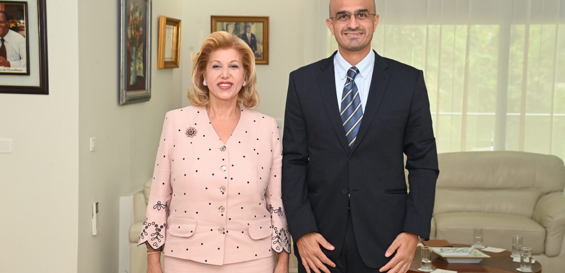 Lutte contre le travail des enfants – Mme Dominique Ouattara échange avec le DG de Nestlé Côte d&rsquo;Ivoire