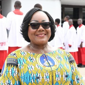 ph. anne ouloto ministre d'etat Anne Désirée Ouloto aux lauréats : « vous êtes désormais des ambassadeurs de l’excellence »