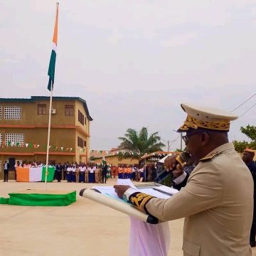 Duekoué / Journée d&rsquo;hommage à l’emblème national – Le Collège Legbedji Yao Jules à l&rsquo;honneur