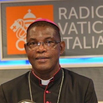 ph. évêque gaspard gnéby de man Côte d’Ivoire / Diocèse catholique de Man – Toute la vérité sur la crise entre la Fraternité des prêtres et Mgr Gaspard Béby Gnéba
