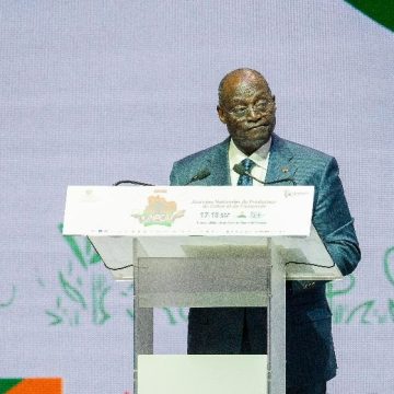 ph. tiémoko meyliet koné, vice-président Développement de la filière coton et anacarde – Le Vice-président Tiémoko Meyliet Koné sollicite l’implication active de tous les acteurs