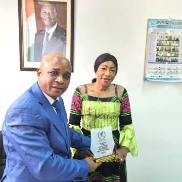 Cérémonie « Bâtisseurs de la Côte d’Ivoire émergente et Solidaire » – Koné Bakary distingué pour ses actions en faveur  des populations de Gbapleu