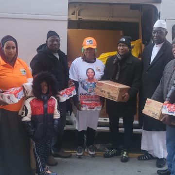 ph. dons inza camara 1 Ramadan 2025 / Jeûne musulman – L’ambassadeur Inza Camara offre des vivres aux Ivoiriens de New York et de Philadelphie
