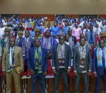 ph.diplomatie coutumière Diplomatie coutumière et chefferie traditionnelle – L’arme méconnue pour une paix durable en Afrique