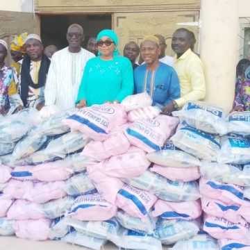 Solidarité musulmane – Le ministre Adama Kamara soulage la communauté Odienneka du Sud-Comoé