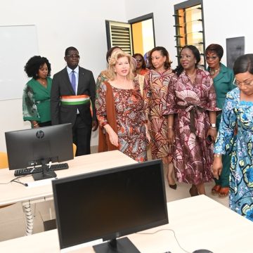ph.maison de la femme adiaké 1 Lutte contre les violences basées sur le genre – La Première Dame, Dominique Ouattara, inaugure « Safe Home », la maison des femmes d’Adiaké
