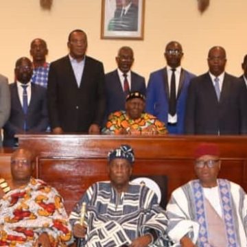ph.affi et chefs traditionnels 1 A cinq mois de l’élection présidentielle de 2025 – Affi N’Guessan et la CAP-CI sollicitent les rois et chefs traditionnels pour un scrutin apaisé