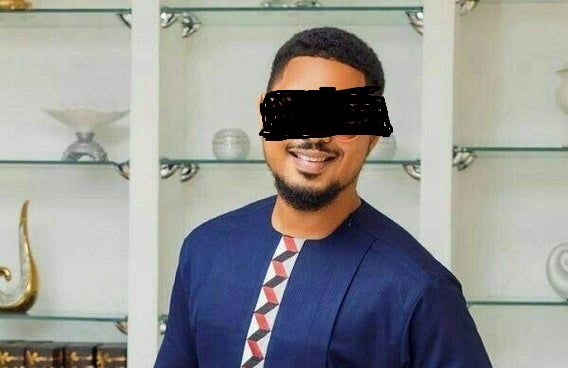 ph.africain bien habillé bon Arnaque – Il la présente à ses parents, elle vole les bijoux de sa mère