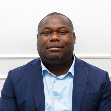 ph.commissaire marcellin dougba plcc Côte d’Ivoire / Lutte contre la cybercriminalité – Le commissaire de police, Marcelin Dougba, patron de la PLCC, parle aux populations