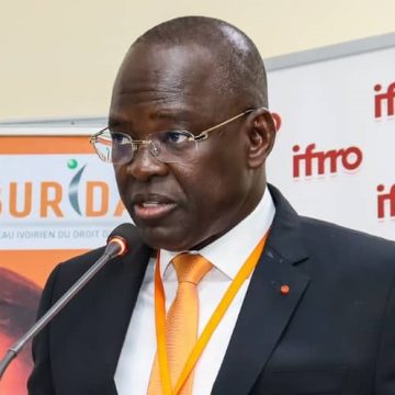 ph. burida conférence Côte d’Ivoire / Reproduction par reprographie – Le BURIDA initie une enquête au niveau de l’enseignement supérieur