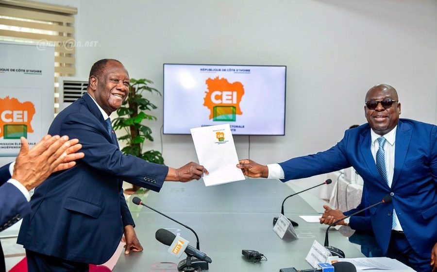 ph.ouattara à la cei 2 Présidentielle 2025 / Depuis la CEI, mardi – Le message du candidat Alassane Ouattara aux Ivoiriens