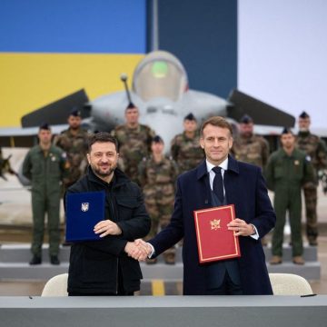 Ukraine-France – La face cachée de l’accord d&rsquo;achat de 100 avions de guerre français par Kiev