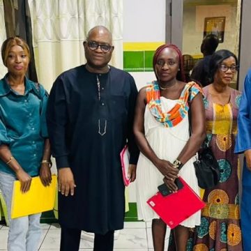 Gestion des 369 hectares d’Akoupé-Zeudji – Touré Ahmed Bouah (SOPHIA SA) et Yapo Laurraine signent un accord