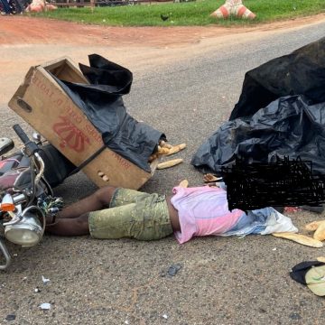 Drame à N’zikro (Aboisso) – Un livreur de pain à moto écrasé par un gros camion