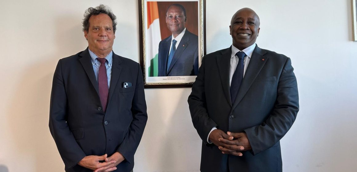Sucre mondial / Nouveau Directeur exécutif de l’OIS  –  La Côte d’Ivoire préside la première réunion du comité de sélection