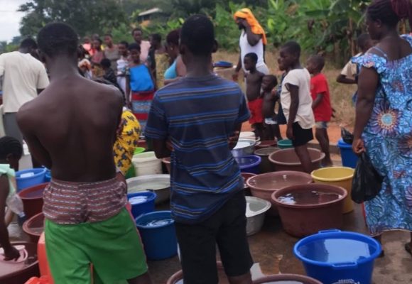 Aboisso – Grave pénurie d’eau : Inquiète, la société civile s’implique dans la recherche de solutions