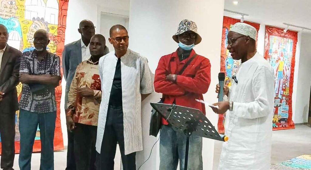 Arts plastiques / « Éclats de couleurs » à la Rotonde des Arts  –  Dialogue de complémentarité entre deux artistes contemporains ivoiriens