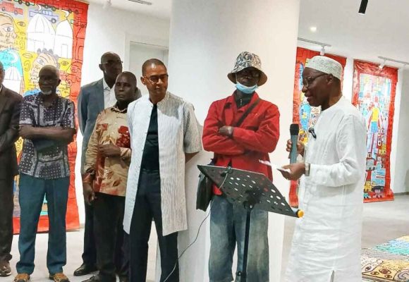 Arts plastiques / « Éclats de couleurs » à la Rotonde des Arts  –  Dialogue de complémentarité entre deux artistes contemporains ivoiriens